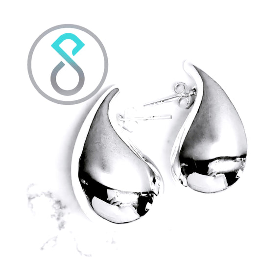 Graceful Sterling Silver Water Droplet Stud Earrings 15mm