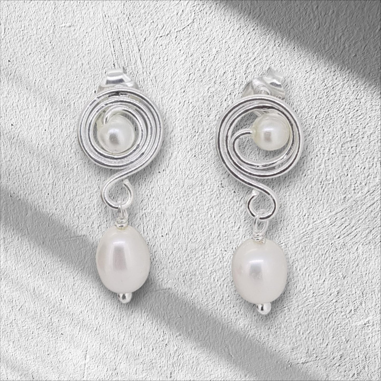 Simple Freshwater Pearl  Sterling Silver Hood Earrings For Everyday Wear